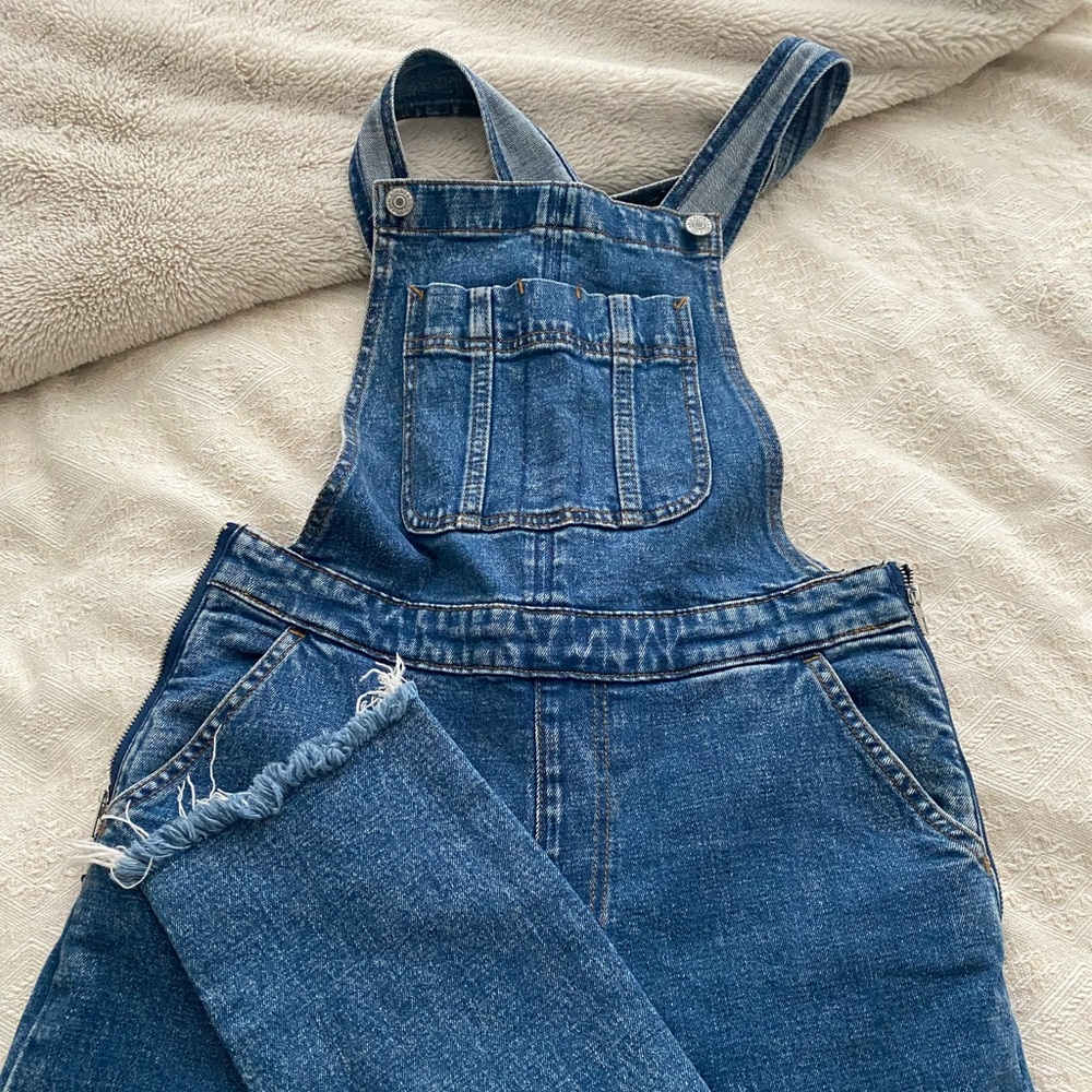 A&F overalls